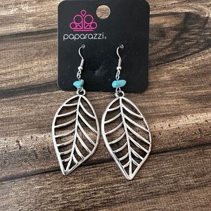 Paparazzi Silver toned leaf earrings with turquoise stones